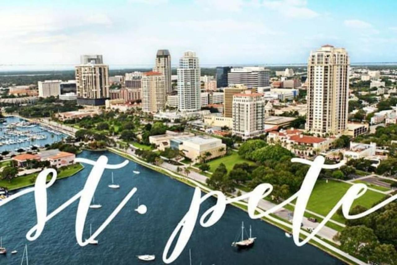 Walk To Everything Downtown Eat - Shop - Play St. Petersburg Luaran gambar
